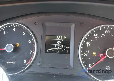 2013 Volkswagen Jetta 2.5L Se z USA, uszkodzony, nr VIN 3VWDP7AJ5DM237497